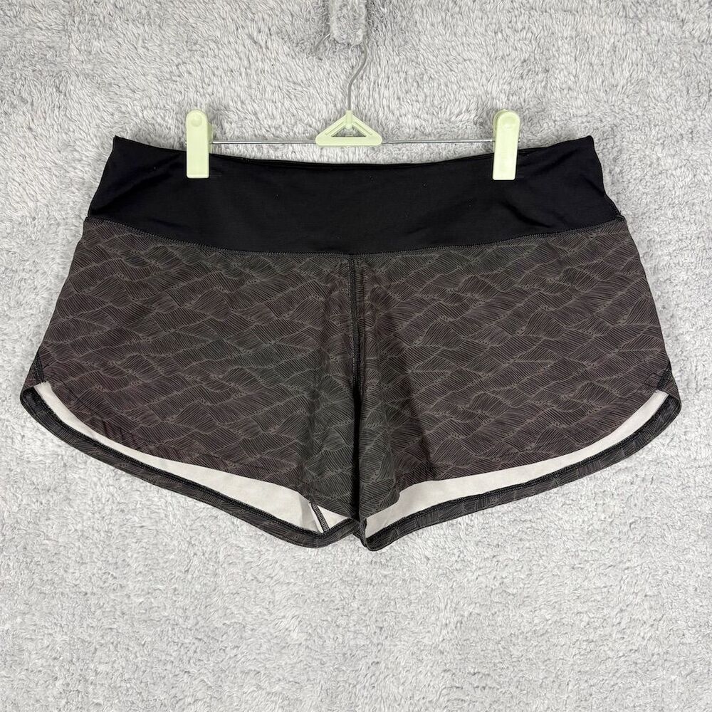 Vuori Women's Omni Performance Shorts Size L Black Gray Athletic Activewear UPF